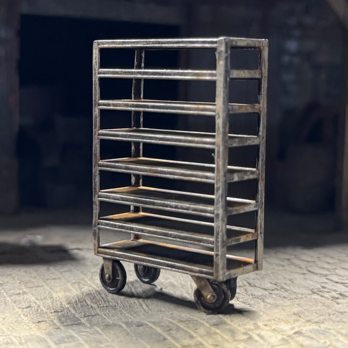1/35 Scale Rolling Metal Shelf – Resin Diorama Accessory