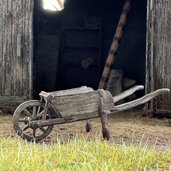 1/35 Scale Resin European Wheelbarrow – Miniature Diorama Accessory (Unpainted)