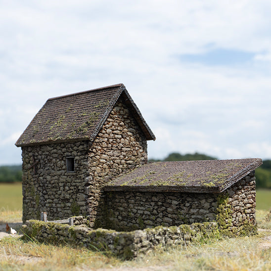 HO 1:87 Scale Stone Barn with Hay Shed and Gated Fence