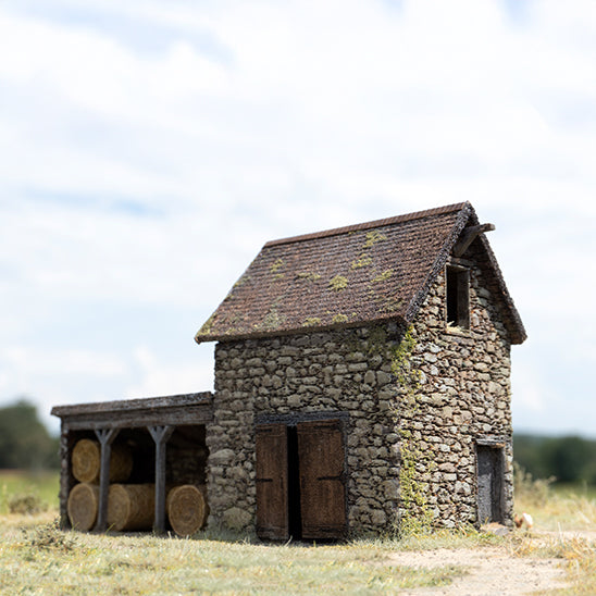 HO 1:87 Scale Stone Barn with Hay Shed and Gated Fence