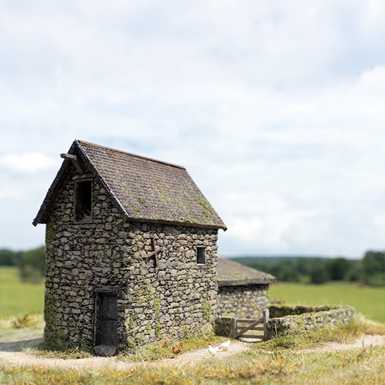 HO 1:87 Scale Stone Barn with Hay Shed and Gated Fence