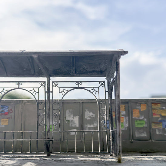 Red Wild Diorama 1:35 Scale Ukrainian Bus Stop with Trash Can