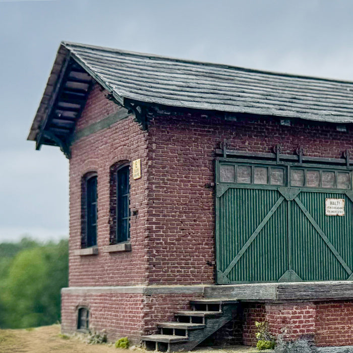 1/35 Scale German Railway Freight Depot