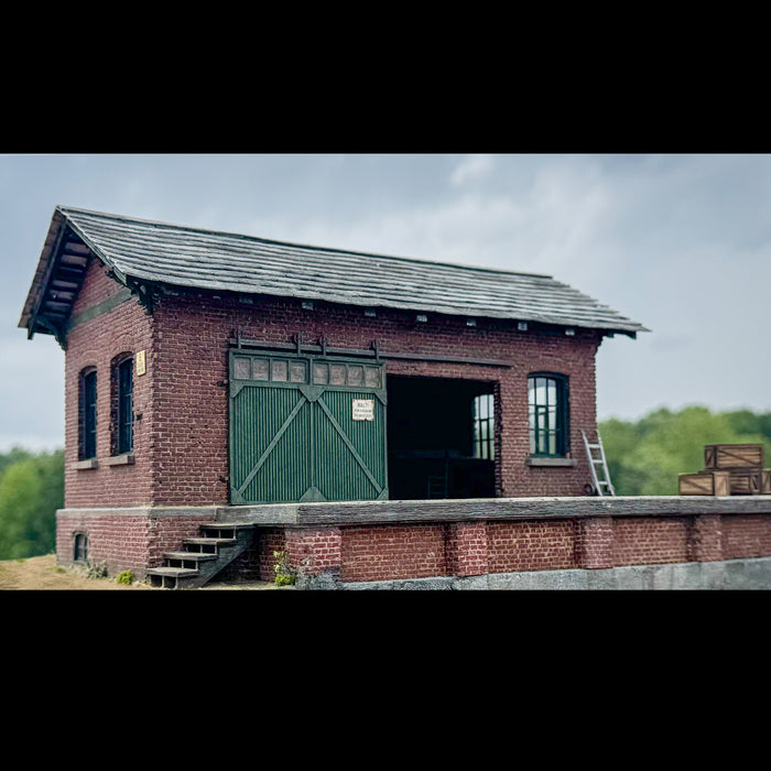 1/35 Scale German Railway Freight Depot