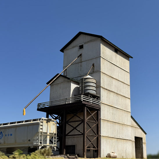 HO 1:87 Grain Tower Operation Craftsman Kit